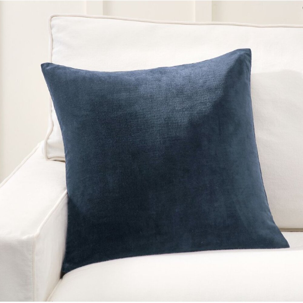 Pottery Barn Everywhere Velvet Pillow 20x20 Midnight Blue Navy